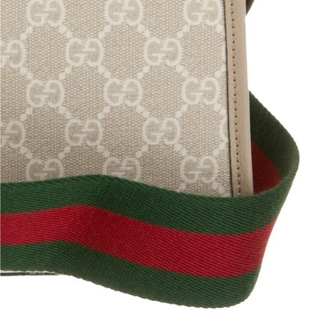 Gucci stylish gg
